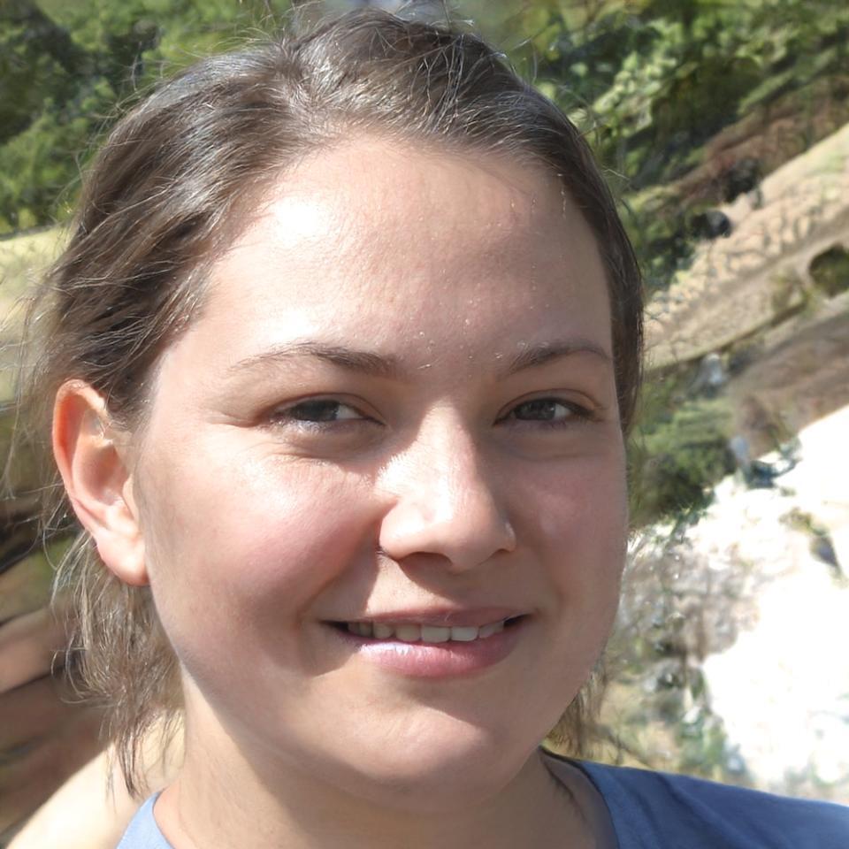Giulia Bianchi, UX Designer di maravelisquora focalizzata su interfacce intuitive per servizi finanziari